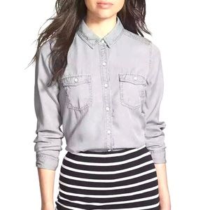 Halogen Women's Blue Chambray Button Down Shirt